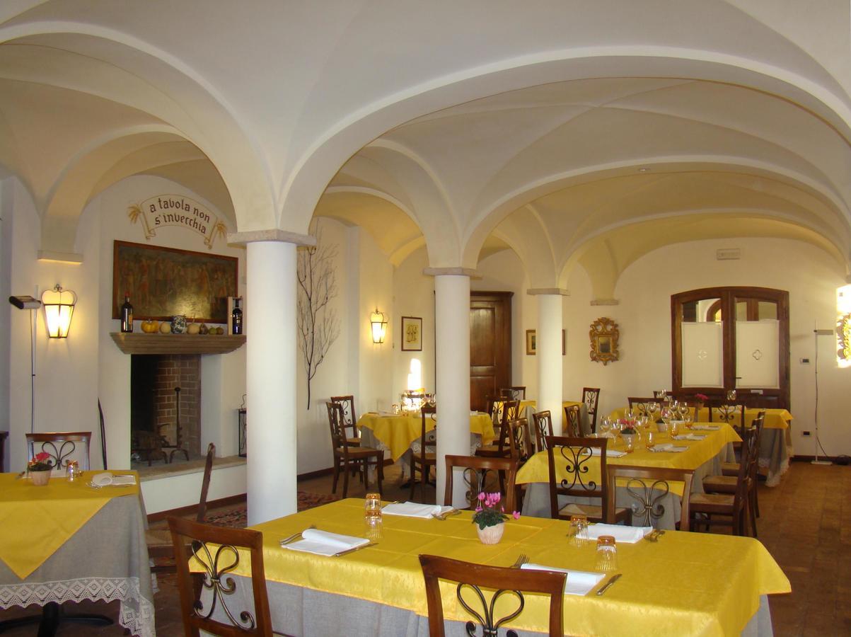 Villa Schiavi Sermide Luaran gambar